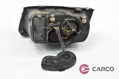 Фар десен за VW BORA / JETTA IV комби (1J6) 2.8 V6 4motion (1999 - 2005)