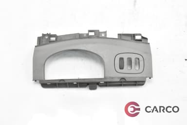 Конзола около управление парно 8200004603 за NISSAN PRIMASTAR кутия (X83) dCi 100 (2002)