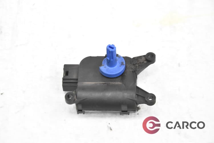 Моторче клапа парно 8E1820511D за AUDI A4 (8E2, B6) 1.8 T quattro (2000 - 2004)