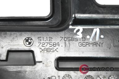 Държач задна броня ляв 7058519 за BMW 3 седан (E90) 320 i (2005 - 2011)