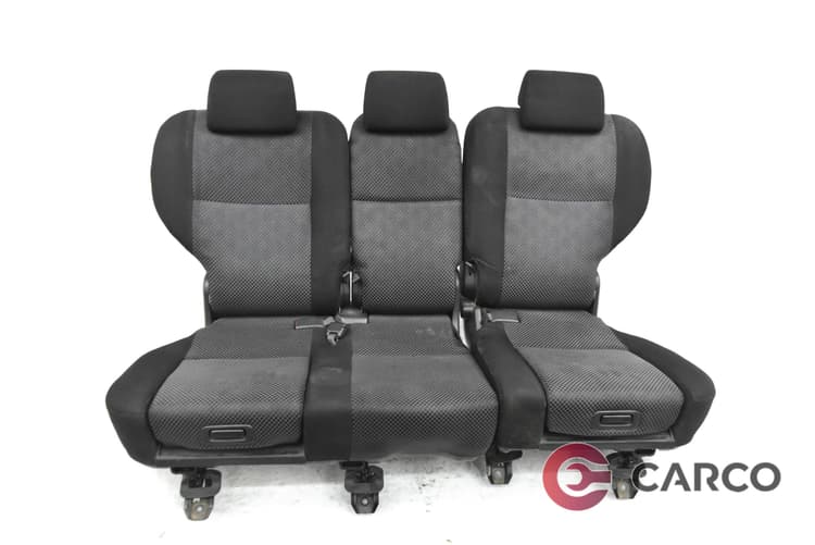 Седалки задни за TOYOTA COROLLA Verso (ZDE12_, CDE12_) 2.0 D-4D (2001 - 2004)