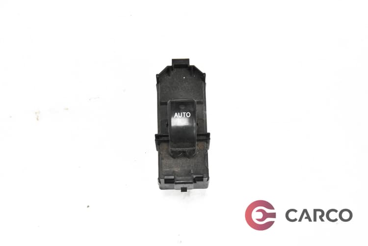 Копче ел.стъкло предно дясно за TOYOTA COROLLA Verso (ZDE12_, CDE12_) 2.0 D-4D (2001 - 2004)