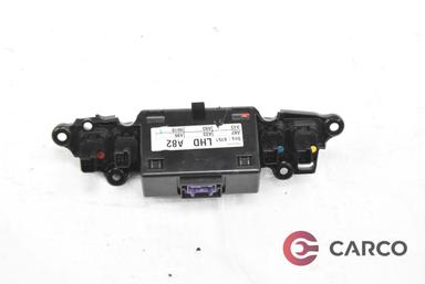 Панел копчета с дисплей за CHEVROLET CAPTIVA Facelift (C100, C140) 2.2 D 4WD (2006)