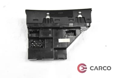 Панел копче ел стъкло предно дясно за BMW X5 (E53) 3.0 d (2000 - 2006)