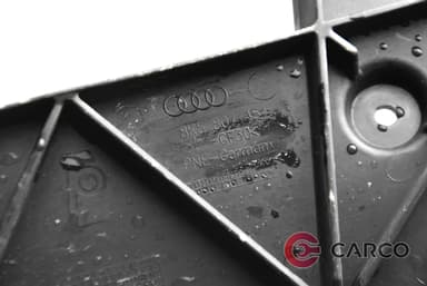 Държач задна броня десен 8K5807454 за AUDI A4 седан (8K2, B8) 2.0 TDI (2007 - 2015)