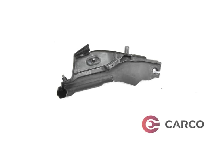 Лайсна под чистачки лява 668630007R за RENAULT MEGANE III Grandtour (KZ0/1) 1.9 dCi (KZ0J, KZ0N, KZ1S) (2008)