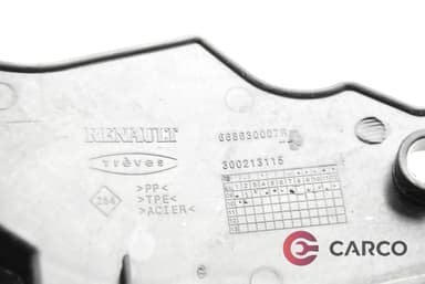 Лайсна под чистачки лява 668630007R за RENAULT MEGANE III Grandtour (KZ0/1) 1.9 dCi (KZ0J, KZ0N, KZ1S) (2008)