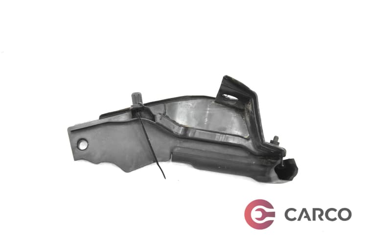 Лайсна под чистачки дясна 668620008R за RENAULT MEGANE III Grandtour (KZ0/1) 1.9 dCi (KZ0J, KZ0N, KZ1S) (2008)