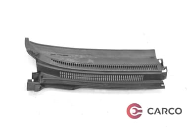 Лайсна под чистачки дясна 5570813040 за TOYOTA COROLLA Verso (ZDE12_, CDE12_) 2.0 D-4D (2001 - 2004)