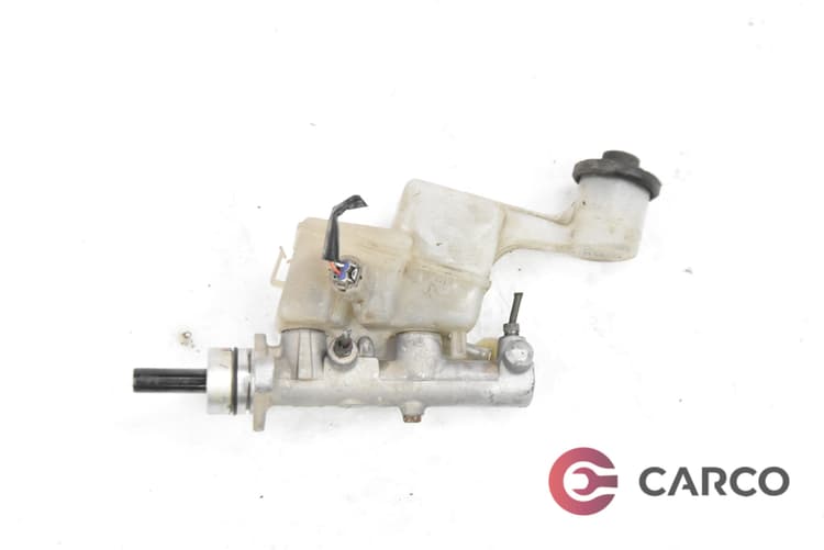 Спирачна помпа с казанче за TOYOTA COROLLA Verso (ZDE12_, CDE12_) 2.0 D-4D (2001 - 2004)