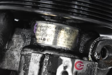 Хидравлична помпа с казанче А0024667401 за MERCEDES-BENZ S-CLASS седан (W220) S 320 CDI (220.026, 220.126) (1998 - 2005)