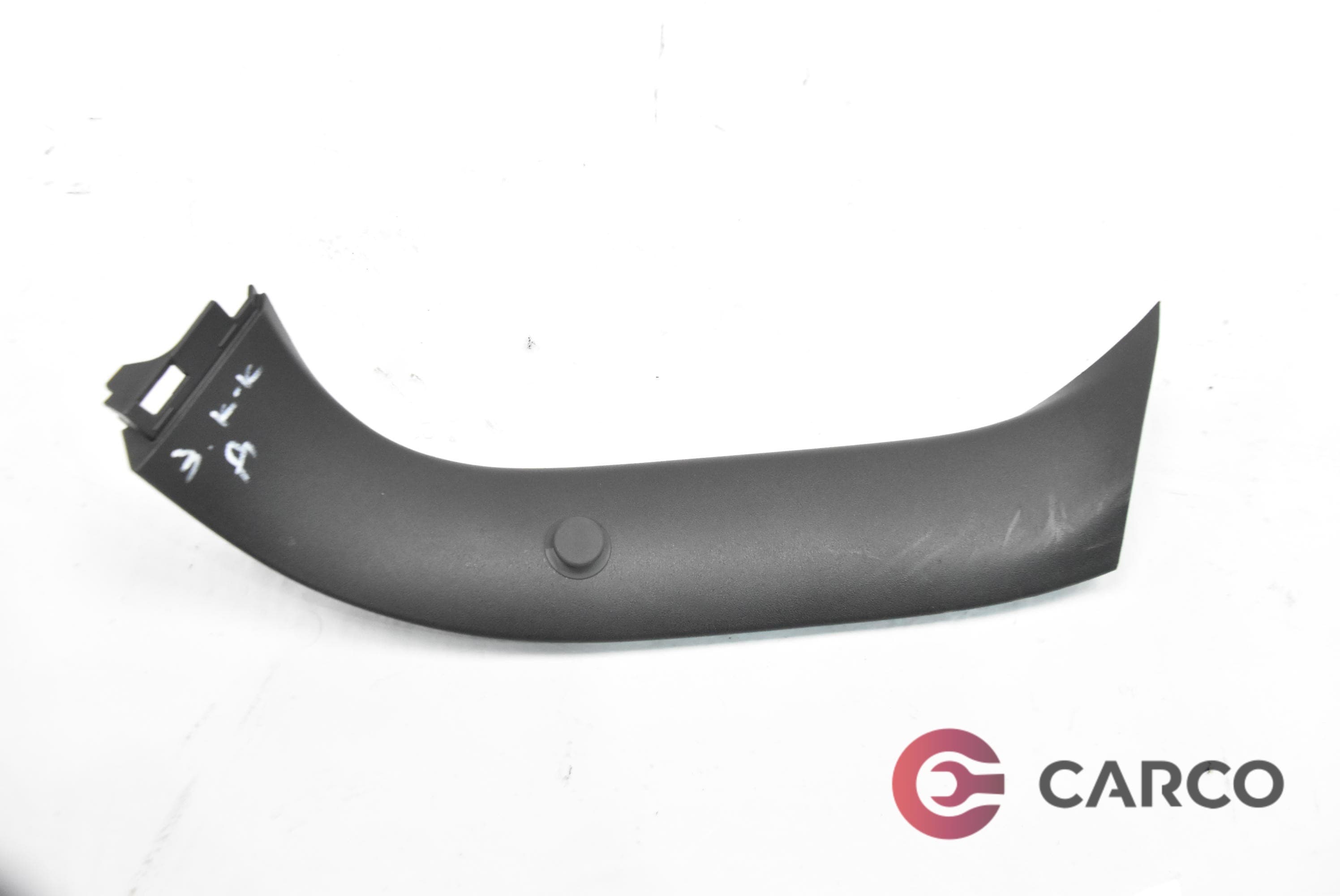 Интериорна лайсна дясна 67937-12020 за TOYOTA AURIS E15 1.6i (2006 - 2012)