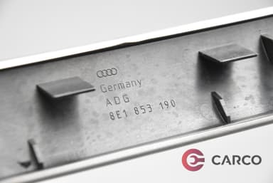 Лайсна арматурно табло 8Е1853190 за AUDI A4 седан (8EC, B7) 2.5 TDI (2004 - 2008)