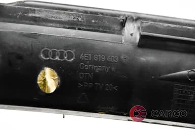 Лайсна под чистачки 4E1819403 за AUDI A8 седан (4E_) 3.7 quattro (2002 - 2010)
