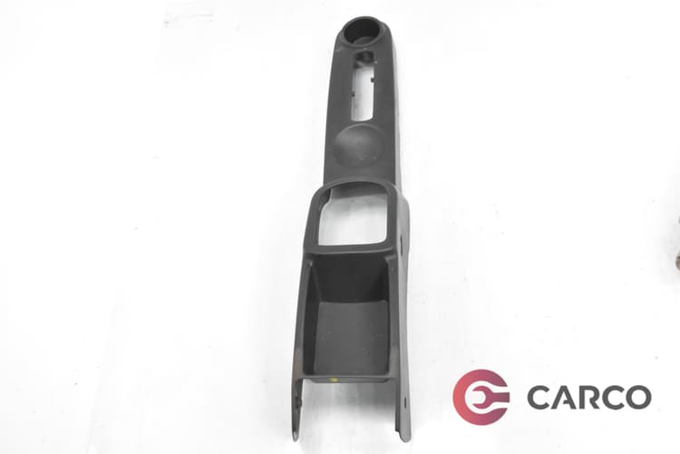 Конзола около скоростен лост и ръчна спирачка за CHEVROLET KALOS 1.4 (2005)