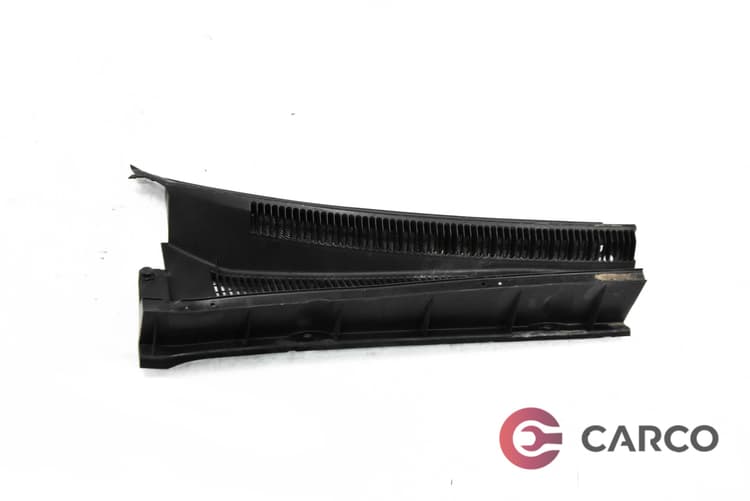 Лайсна под чистачки дясна 55781-52060 за TOYOTA YARIS VERSO (_NLP2_, _NCP2_) 1.3 (NCP22) (1999 - 2005)