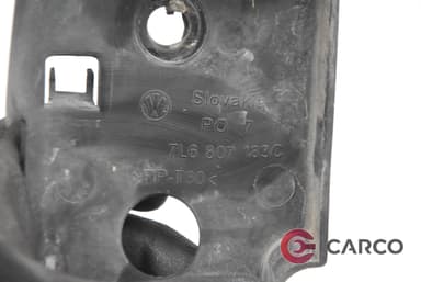 Държач предна броня ляв 7L6807183C за VW TOUAREG (7LA, 7L6, 7L7) 2.5 R5 TDI (2002 - 2010)