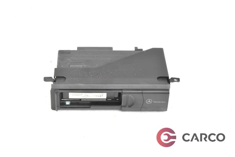CD чейнджър A2038209089 за MERCEDES-BENZ C-CLASS T-Model (S203) C 220 CDI (203.206) (2001 - 2007)