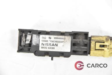 Сензор AIRBAG 98582AX300 за NISSAN MICRA III (K12) 1.5 dCi (2003 - 2010)