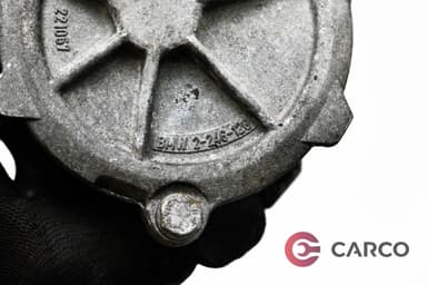 Вакуум помпа 2-246-126 за BMW 7 седан (E38) 725 tds (1994 - 2001)