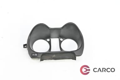 Конзола около километраж за MITSUBISHI OUTLANDER I (CU_W, ZE, ZF) 2.0 4WD (CU2W) (2001 - 2006)