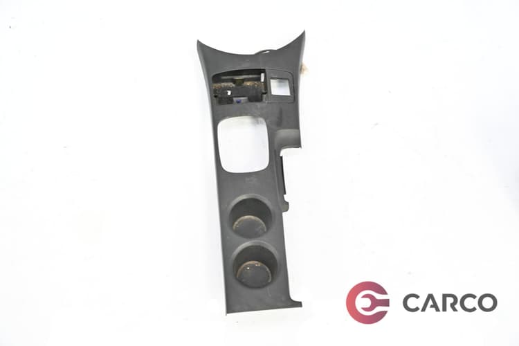 Конзола около скоростен лост и ръчна спирачка за MITSUBISHI OUTLANDER I (CU_W, ZE, ZF) 2.0 4WD (CU2W) (2001 - 2006)