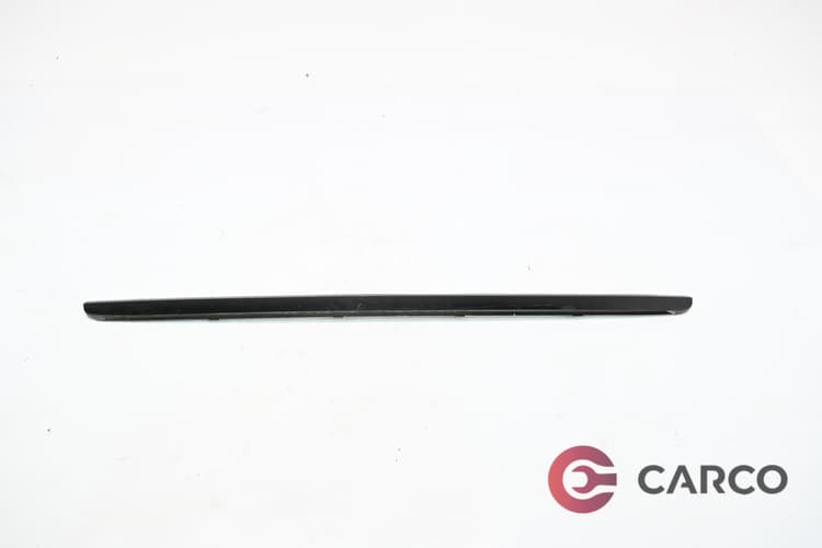 Екстериорна лайсна А2107400493 за MERCEDES-BENZ E-CLASS Break (S210) Facelift E 240 T (210.261) (1996 - 2003)