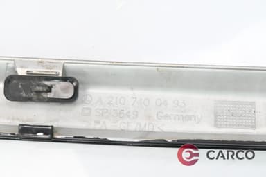 Екстериорна лайсна А2107400493 за MERCEDES-BENZ E-CLASS Break (S210) Facelift E 240 T (210.261) (1996 - 2003)