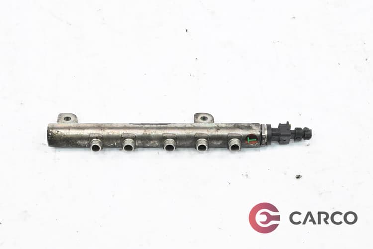 Горивна рейка 55209572 за ALFA ROMEO 159 седан (939) 1.9 JTDM 8V (2005 - 2011)