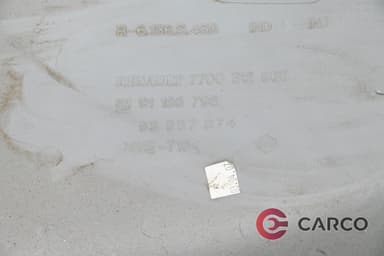 Конзола около скоростен лост за OPEL VIVARO кутия (F7) Facelift 2.5 CDTI (2001)