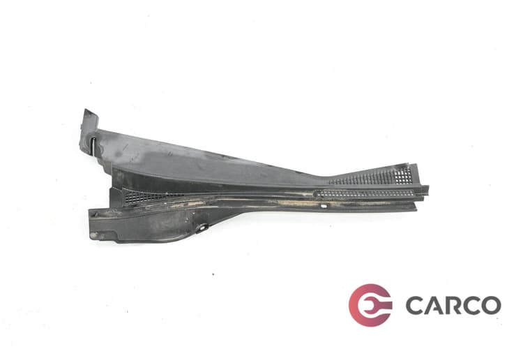Лайсна под чистачки дясна MR533286 за MITSUBISHI LANCER Kombi (CS_W) 1.6 (2003 - 2008)