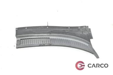 Лайсна под чистачки дясна 0K2FA50780 за KIA CARENS II FACELIFT (RS-LX) 2.0 CRDI (2002)