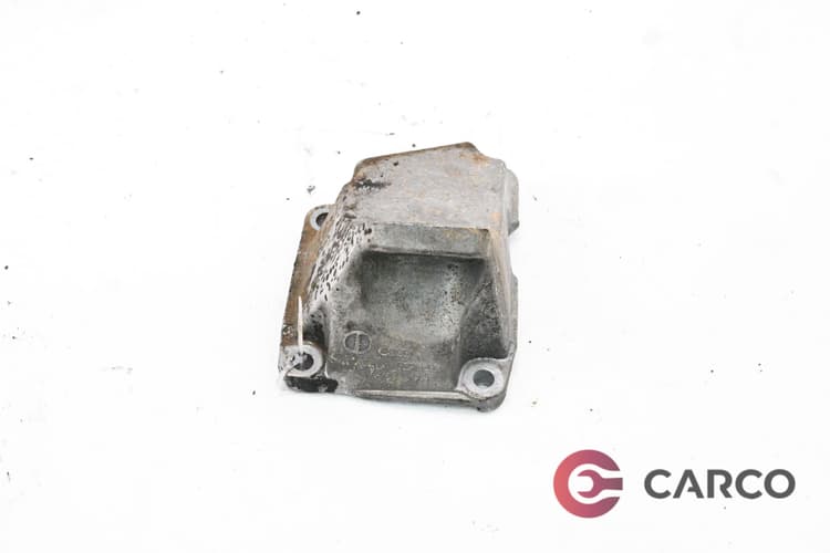 Тампон двигател ляв 4A0199307L за AUDI A6 седан (4A, C4) 2.6 (1994 - 1997)