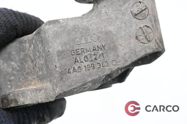 Тампон двигател 4A0199343D за AUDI A6 седан (4A, C4) 2.6 (1994 - 1997)