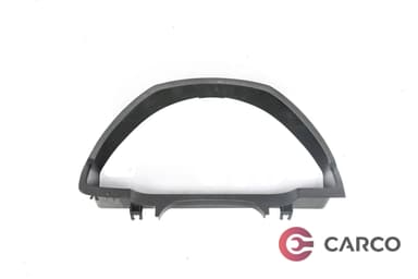 Конзола около километраж за MERCEDES-BENZ C-CLASS седан (W204) C 320 CDI (204.022) (2007 - 2014)
