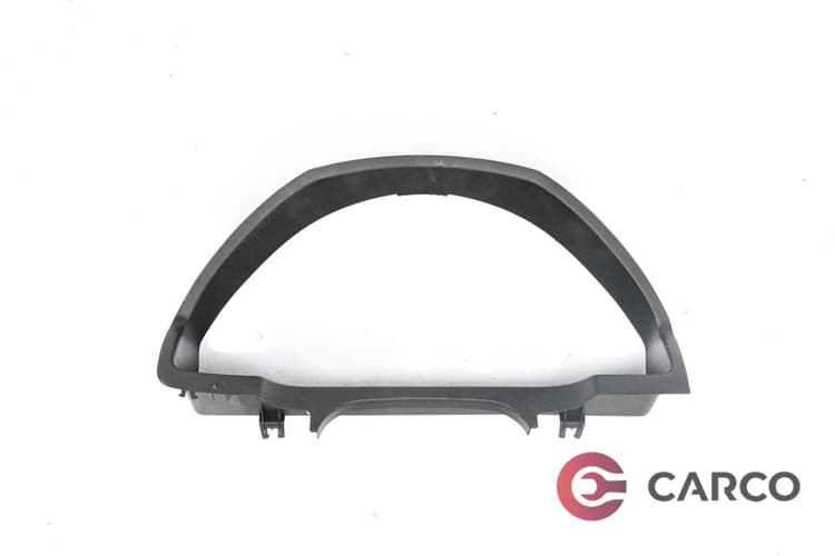Конзола около километраж за MERCEDES-BENZ C-CLASS седан (W204) C 320 CDI (204.022) (2007 - 2014)