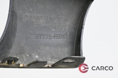 Екстериорна лайсна лява 57775-FE010 за SUBARU IMPREZA комби (GF) 2.0 i 16V AWD (1992 - 2000)