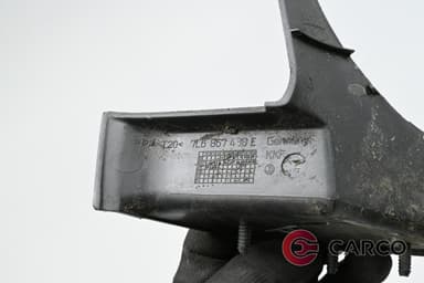 Лайсна панта заден капак дясна 7L6867438E за VW TOUAREG (7LA, 7L6, 7L7) 2.5 R5 TDI (2002 - 2010)