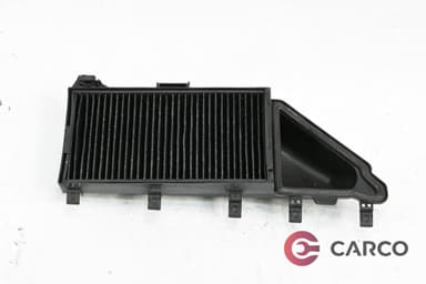Кутия въздушен филтър дясна за BMW 5 седан (E60) 525 d (2003 - 2010)