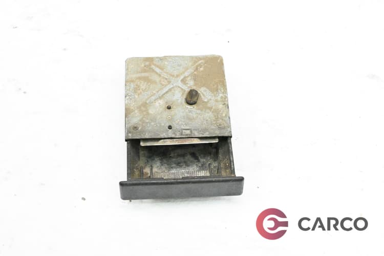 Пепелник за Daihatsu Rugger (Bertone freeclimber) 1.6i (1989 - 1992)