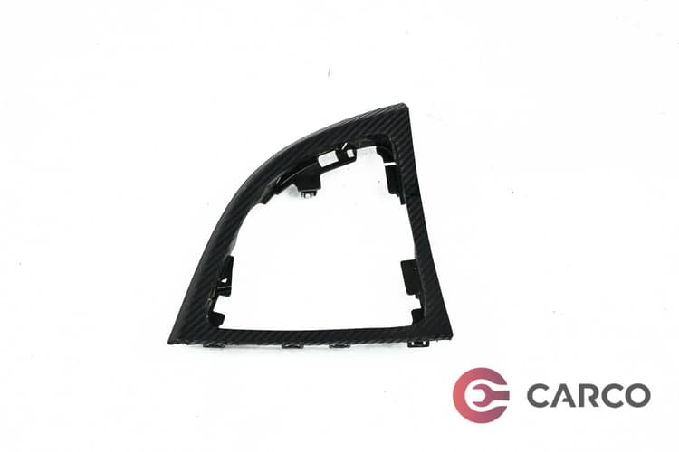 Лайсна около скоростен лост ДЕСЕН ВОЛАН за BMW 1 купе (E82) 123 d (2007 - 2013)