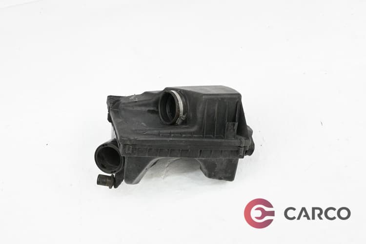 Кутия въздушен филтър за OPEL ASTRA H Sport Hatch (L08) 1.9 CDTi (2005)