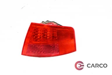 Стоп десен 4E0945096C за AUDI A8 седан (4E_) 3.0 TDI quattro (2002 - 2010)