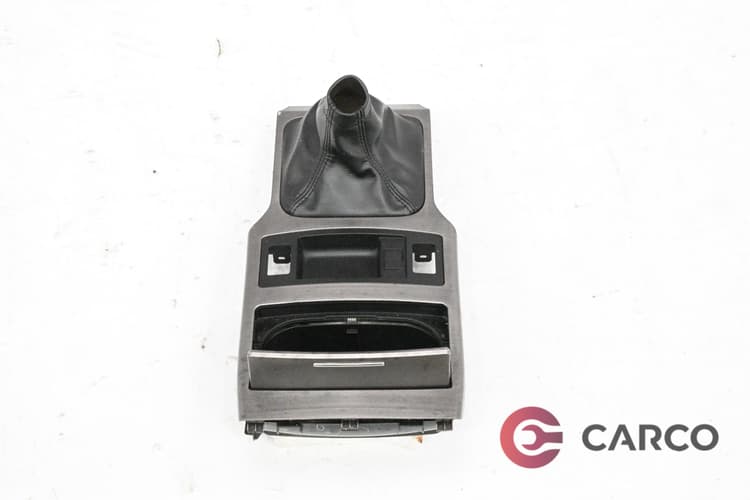Конзола около скоростен лост за SUBARU LEGACY V седан (BM, BR) 2.0 D AWD (2009)