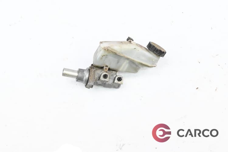 Спирачна помпа с казанче за TOYOTA YARIS/VITZ (SCP9_, NSP9_, KSP9_, NCP9_, ZSP9_) 1.3 VVT-i (2005)