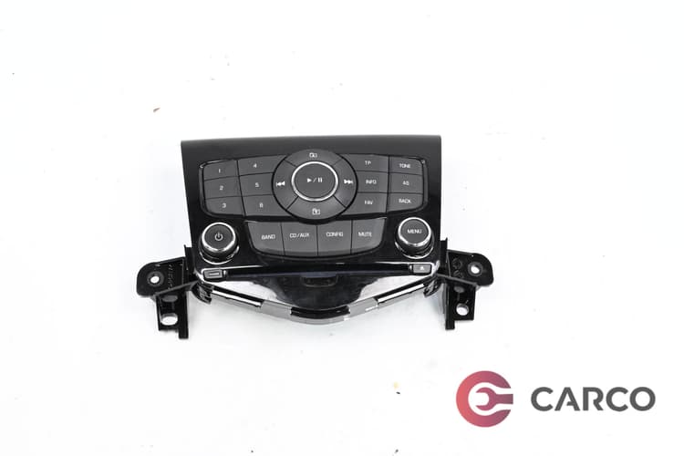 Управление радио CD 94563267 за CHEVROLET CRUZE хетчбек (J305) 1.6 (2011)
