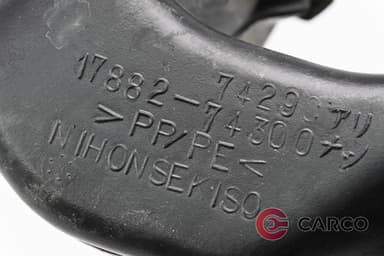 Въздуховод 17882-74300 за TOYOTA RAV 4 I Cabrio (SXA1_) 2.0 16V 4WD (1997 - 2000)