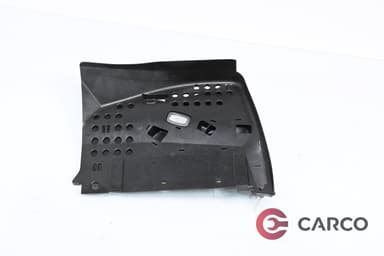 Интериорна лайсна А205680040711 за MERCEDES-BENZ C-CLASS (W205) C 200 BlueTEC / d (205.037) (2013)
