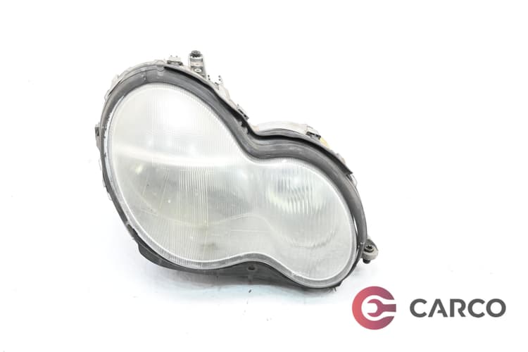 Фар десен A2038200261 за MERCEDES-BENZ C-CLASS T-Model (S203) C 220 CDI (203.206) (2001 - 2007)