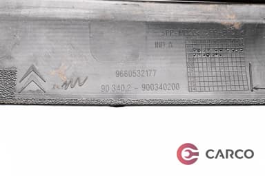 Лайсна под чистачки дясна за CITROEN C4 Picasso I (UD_) 2.0 i 16V (2007 - 2013)